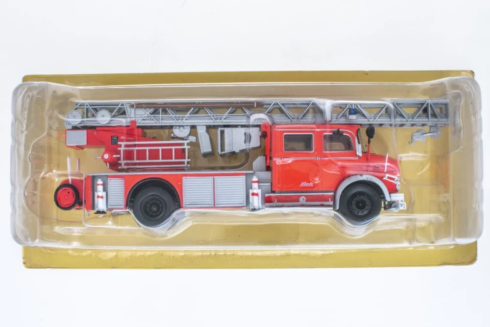 Mercedes Benz L 1519 DLK30 Metz Germany - 1966 - Fire Trucks In 1:43 - Image 6