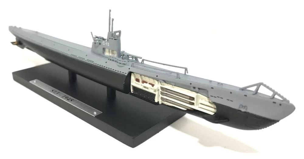 Submarine - S13