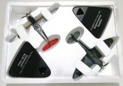 Supermarine Seafire And Kawasaki KI.61 Hien Battle Of Iwo Jima - Duelling Fighters