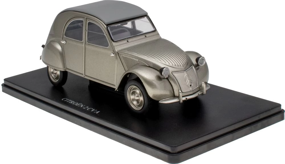 Citroen 2CV A - Silver 1948 1:24th Scale